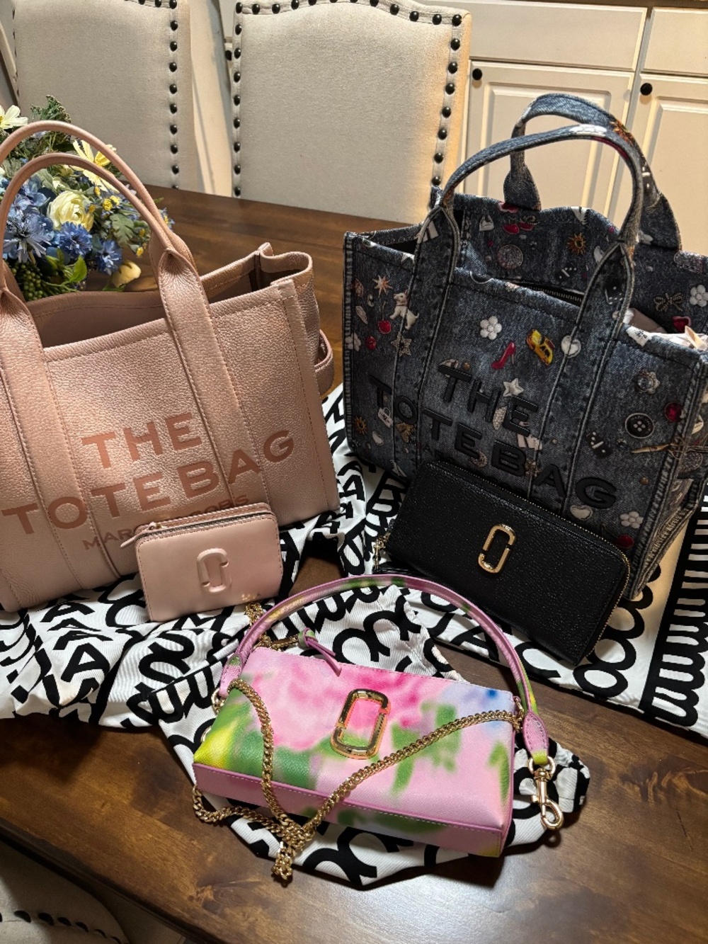 Marc Jacobs tote bags